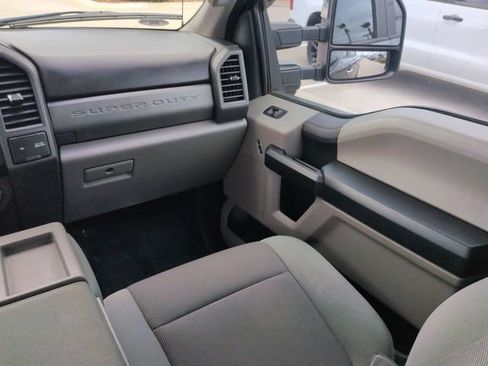 Certified 2019 Ford F250 XL w/ STX Appearance Package AWD/4WD image 17