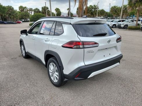 New 2026 Toyota Corolla Cross LE FWD image 4