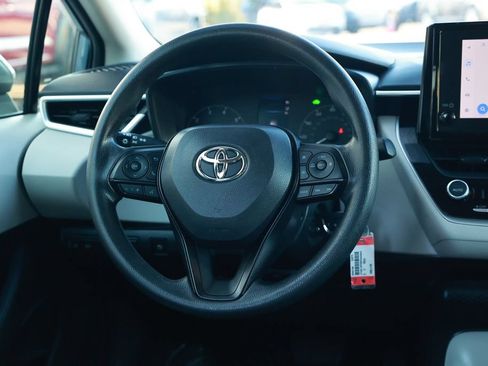 Used 2023 Toyota Corolla LE w/ Carpet Mat Package (TMS) FWD image 28