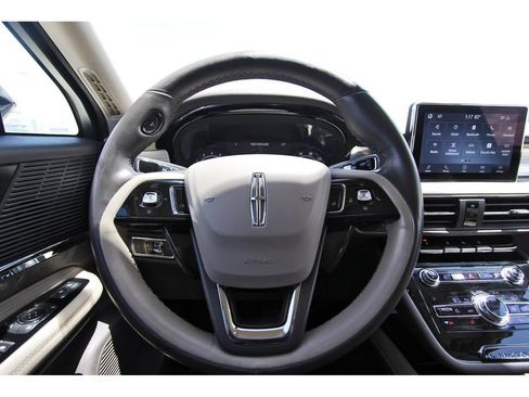 Used 2020 Lincoln Corsair FWD w/ Premium Package image 14
