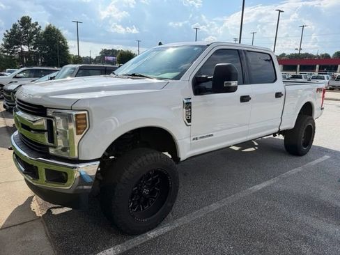 Used 2019 Ford F250 XLT w/ XLT Value Package AWD/4WD image 2