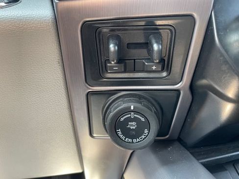 Used 2022 Ford F350 Limited AWD/4WD image 24
