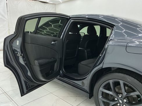 Used 2019 Dodge Charger SXT w/ Blacktop Package RWD image 22