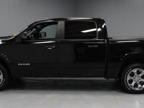 Used 2025 RAM 1500 Big Horn AWD/4WD image 6