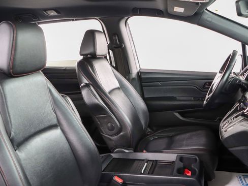 Used 2024 Honda Odyssey Sport image 27