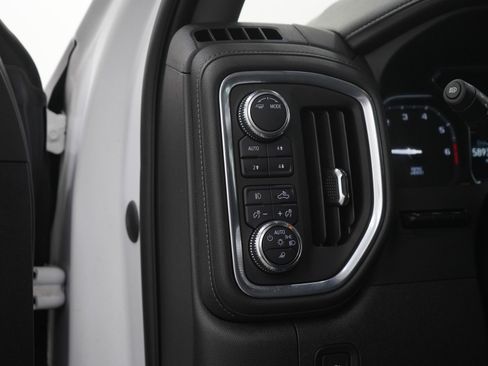 Used 2022 GMC Sierra 1500 Denali w/ Denali Reserve Package AWD/4WD image 24