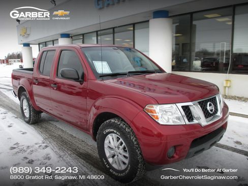 Used 2019 Nissan Frontier SV image 1