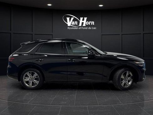 Used 2024 Genesis GV70 3.5T Sport image 2