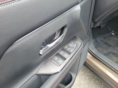 New 2026 Nissan Kicks SR w/ SR Premium Package FWD image 6