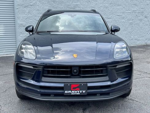 Used 2023 Porsche Macan AWD/4WD image 5