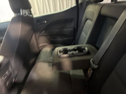 Used 2016 Chevrolet Colorado LT w/ LT Convenience Package image 18