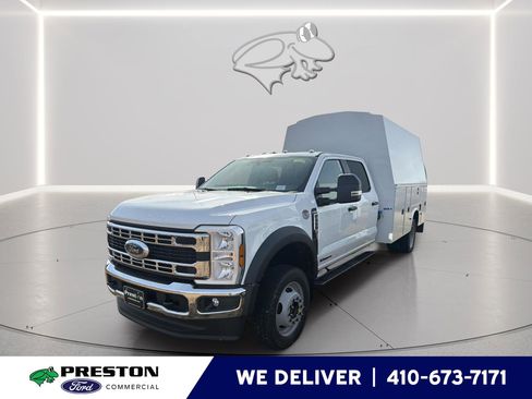 New 2026 Ford F550 4x4 Crew Cab image 1