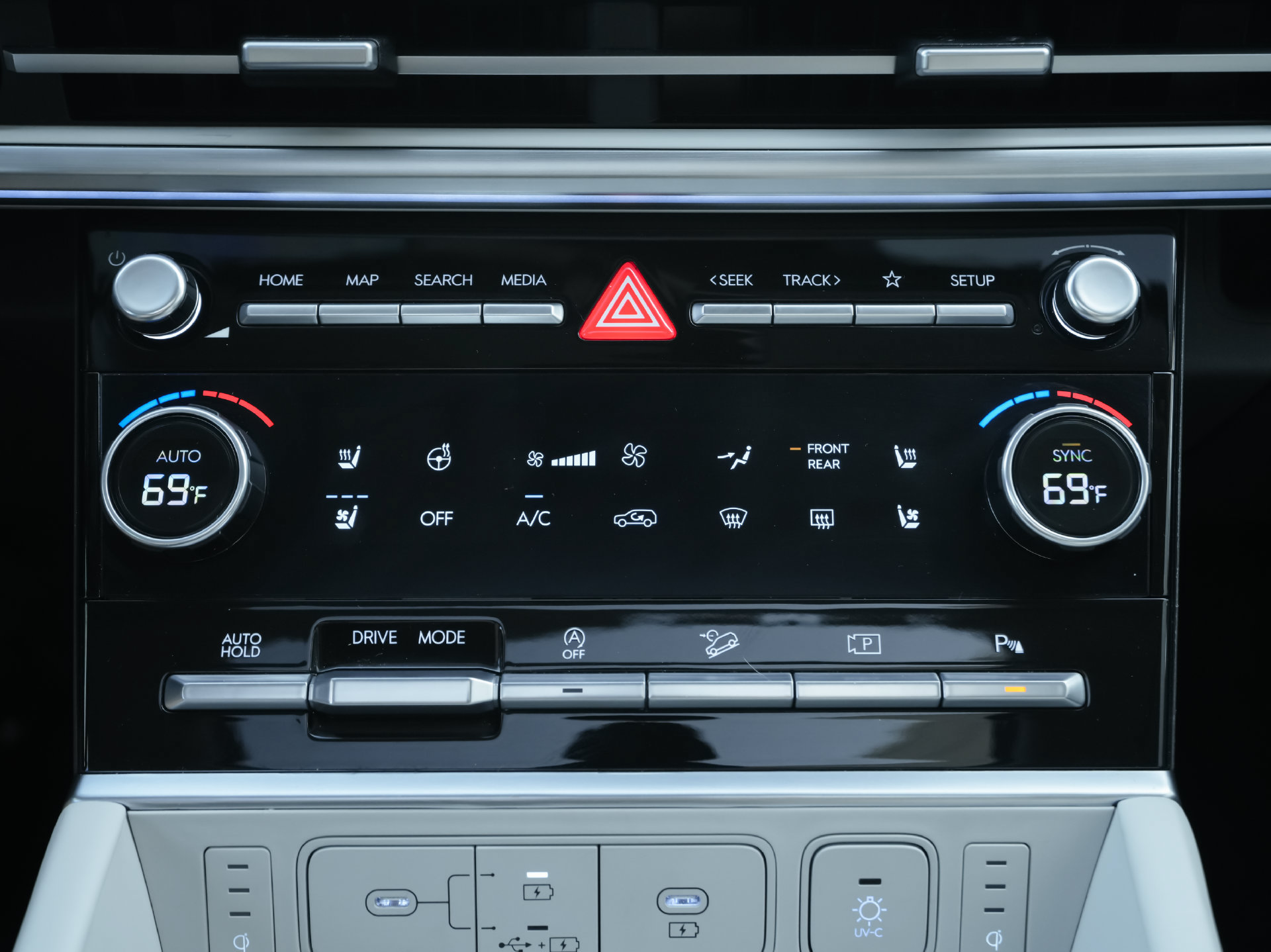 Used 2024 Hyundai Santa Fe Calligraphy FWD image 17