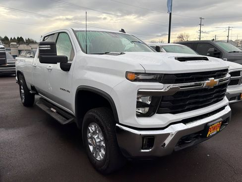 Used 2024 Chevrolet Silverado 3500 LT w/ All Star Edition image 2