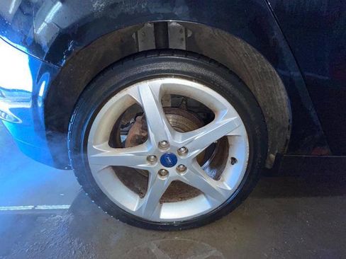 Used 2012 Ford Focus Titanium image 16