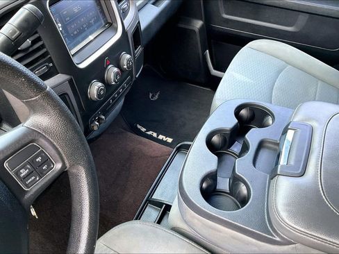 Used 2014 RAM 2500 Tradesman w/ Chrome Appearance Group AWD/4WD image 14