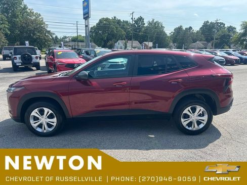 Used 2024 Chevrolet Trax LS FWD image 37