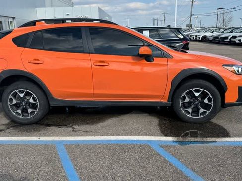 Used 2019 Subaru Crosstrek 2.0i Premium w/ Moonroof Package image 4