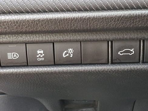 Used 2025 Toyota Camry Hybrid AWD/4WD image 24
