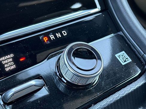 New 2025 Jeep Grand Cherokee Limited image 18