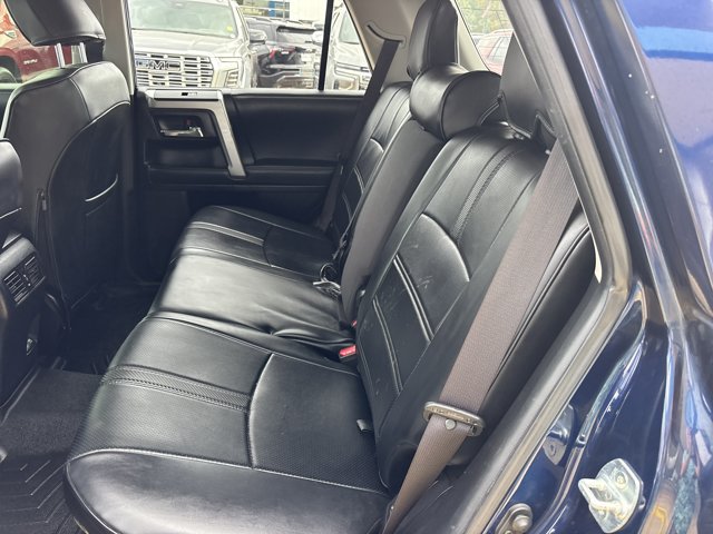 Used 2020 Toyota 4Runner SR5 AWD/4WD image 16