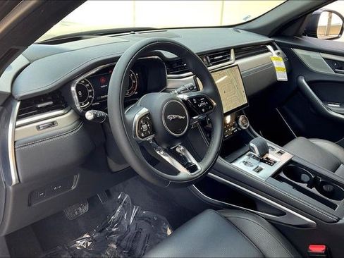 New 2026 Jaguar F-PACE R-Dynamic S image 7