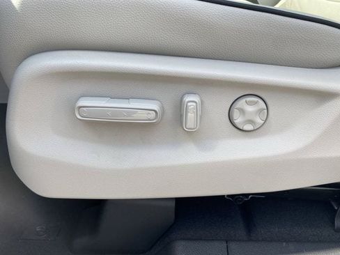 New 2026 Honda Odyssey Touring image 11