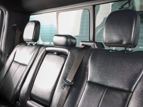 Used 2022 Ford F250 Lariat w/ Black Appearance Package image 26