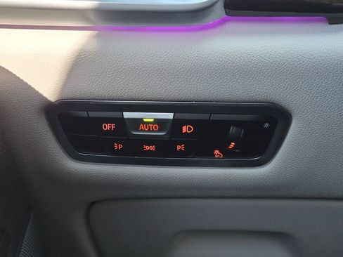 Used 2023 BMW X6 xDrive40i w/ M Sport Package image 22