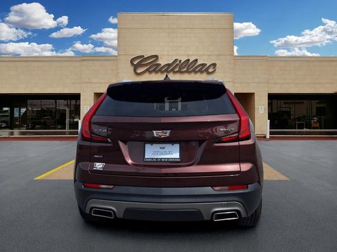 Used 2023 Cadillac XT4 Premium Luxury w/ Cold Weather Package AWD/4WD image 4
