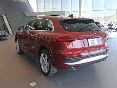 Used 2025 Audi Q5 Premium Plus image 2