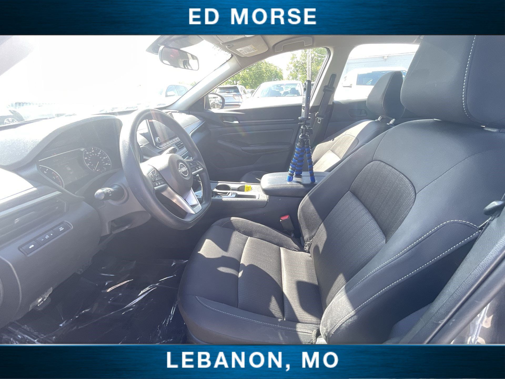 Used 2025 Nissan Altima 2.5 SV FWD image 18