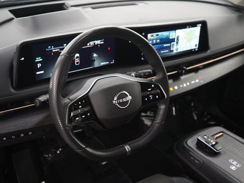 Used 2025 Nissan Ariya FWD image 20