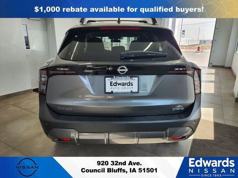 New 2026 Nissan Kicks SV w/ Charging Package FWD image 6