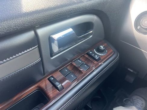 Used 2015 Ford Expedition Platinum image 23