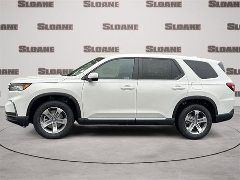 New 2025 Honda Pilot EX-L image 2