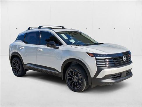 New 2026 Nissan Kicks SR w/ SR Premium Package image 6