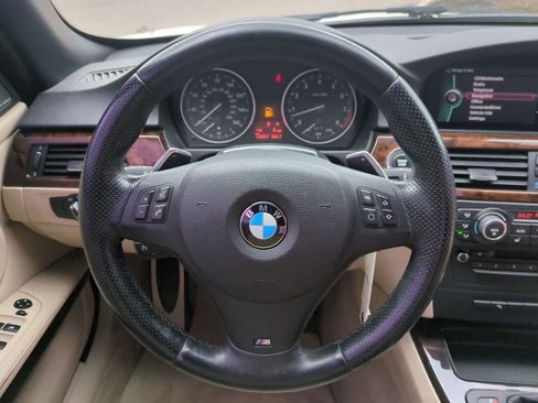 Used 2012 BMW 335i Convertible RWD image 21