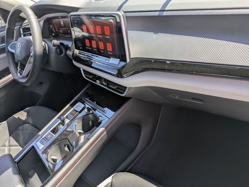 New 2026 Volkswagen Atlas Peak Edition AWD/4WD image 39