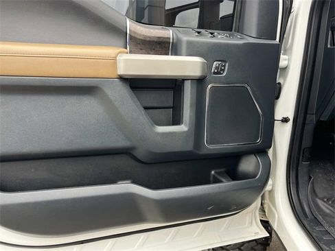 Used 2022 Ford F250 Lariat w/ Lariat Ultimate Package image 26