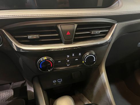 Used 2025 Buick Encore GX Preferred image 18