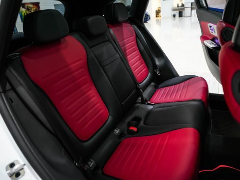 Used 2024 Mercedes-Benz GLC 43 AMG 4MATIC image 53