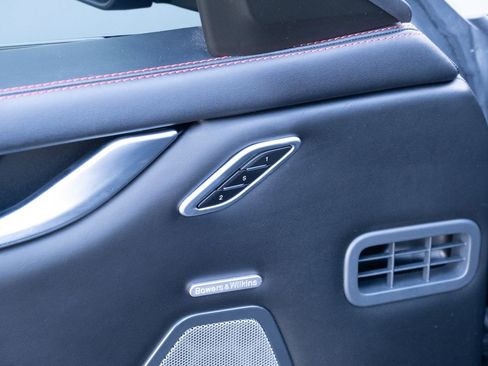 Used 2018 Maserati Ghibli S GranSport Q4 image 17