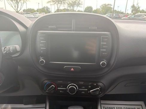 Used 2024 Kia Soul LX w/ Option Group 015 FWD image 22