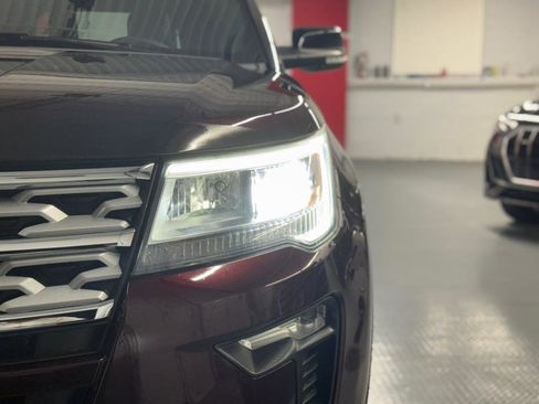 Used 2018 Ford Explorer XLT w/ Equipment Group 202A image 15