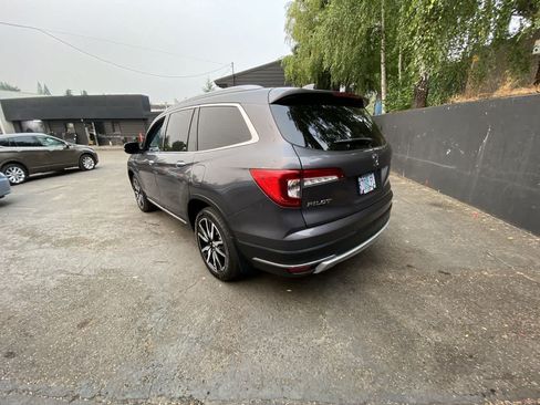 Used 2019 Honda Pilot Touring image 4
