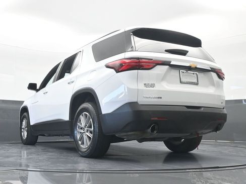 Used 2023 Chevrolet Traverse LT image 62