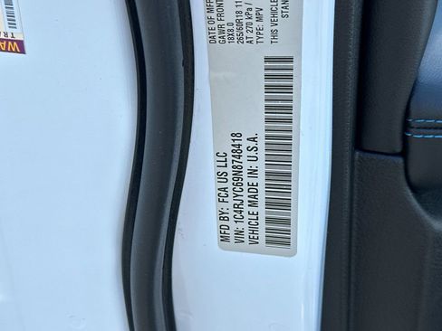 Used 2022 Jeep Grand Cherokee Trailhawk w/ Advanced Protech Group II AWD/4WD image 28