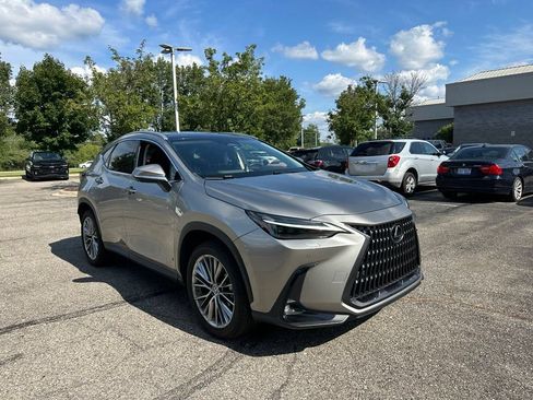 Used 2022 Lexus NX 350h AWD w/ Vision Package image 7