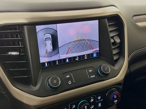 Used 2023 GMC Acadia Denali w/ Denali Ultimate Package image 19